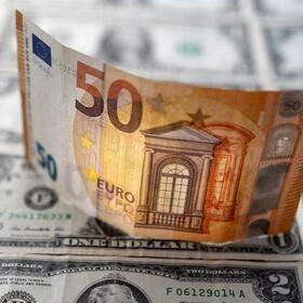 The Euro-US dollar exchange rate has parity for the first time in two decades The Euro-US dollar exchange rate has parity for the first time in two decades